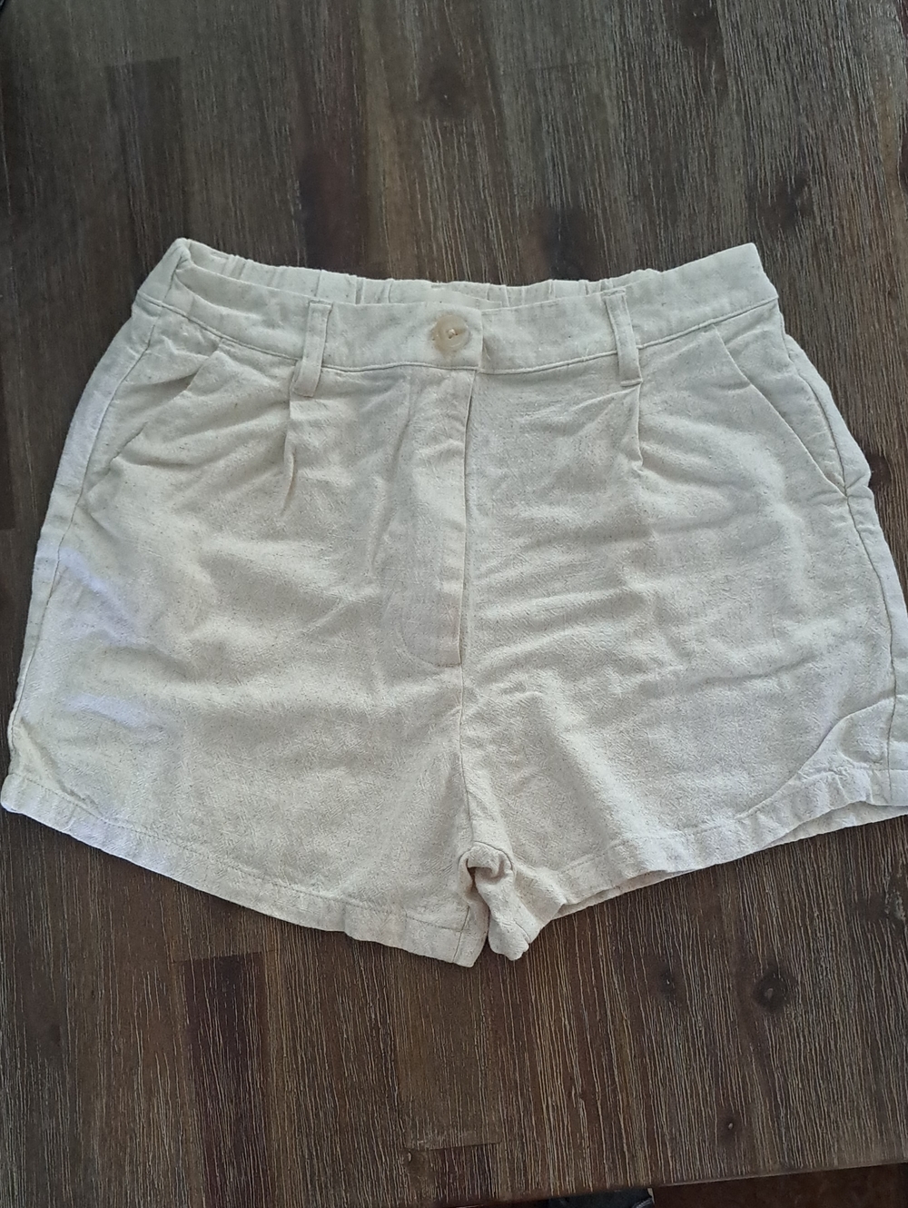 Women’s Cream High-Waist Linen-Blend Shorts